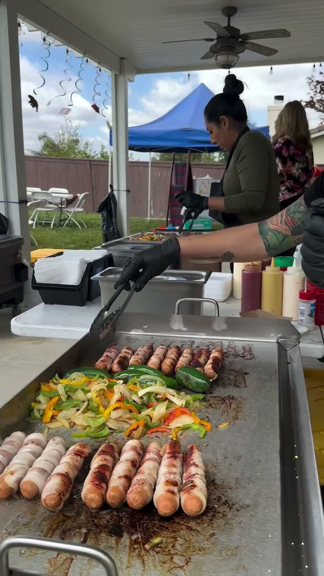 Food grilling fresh on-site